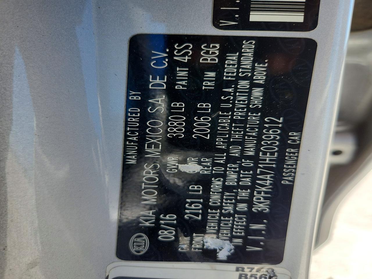 2017 KIA FORTE LX photo 23
