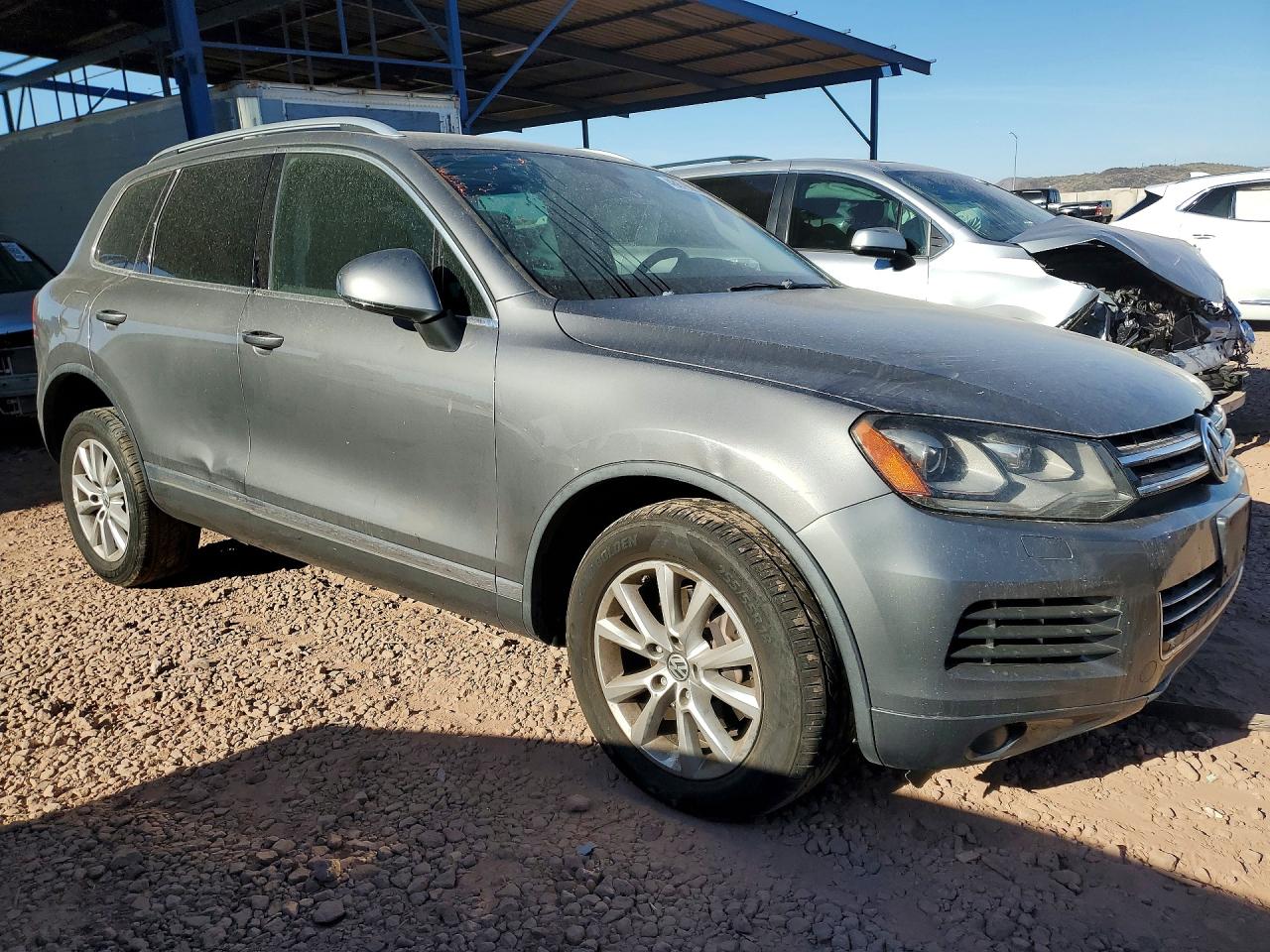 2014 VOLKSWAGEN TOUAREG V6 photo 7