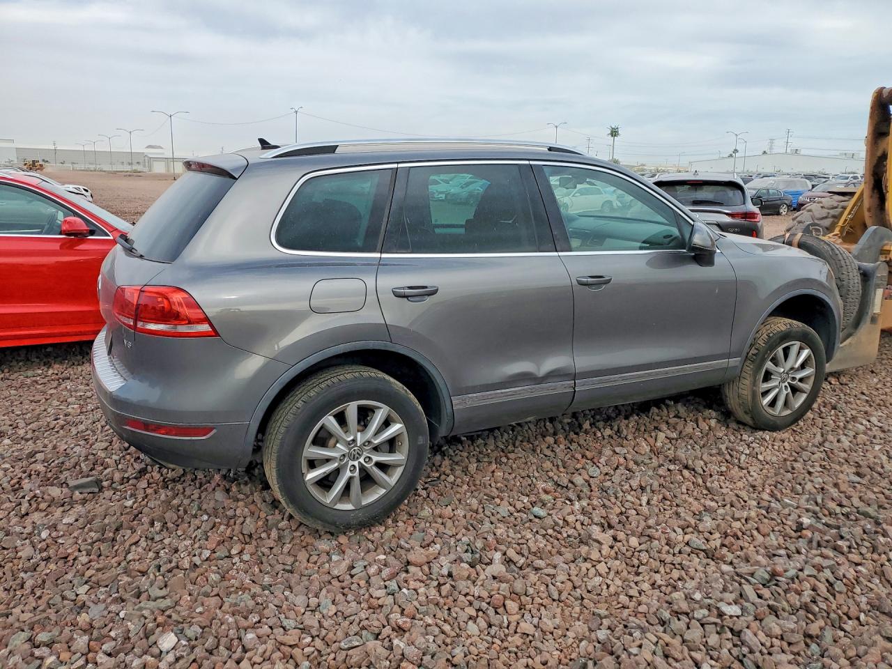 2014 VOLKSWAGEN TOUAREG V6 photo 5