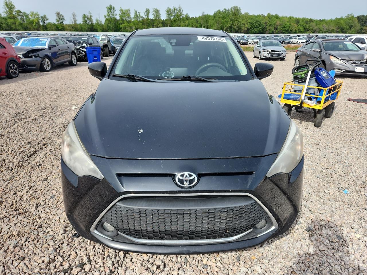 2019 TOYOTA YARIS LE photo 9