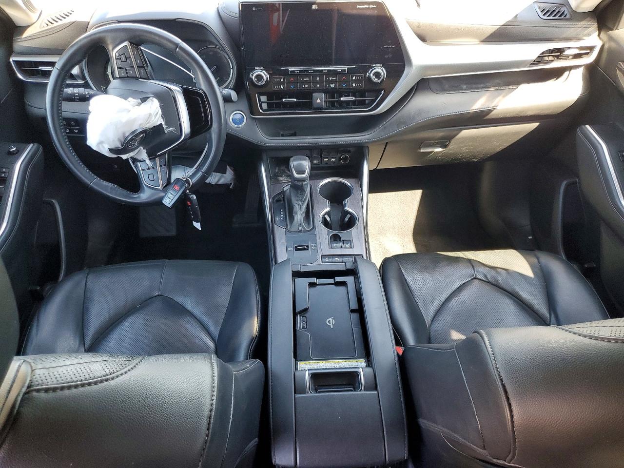 2021 TOYOTA HIGHLANDER HYBRID PLATINUM photo 8