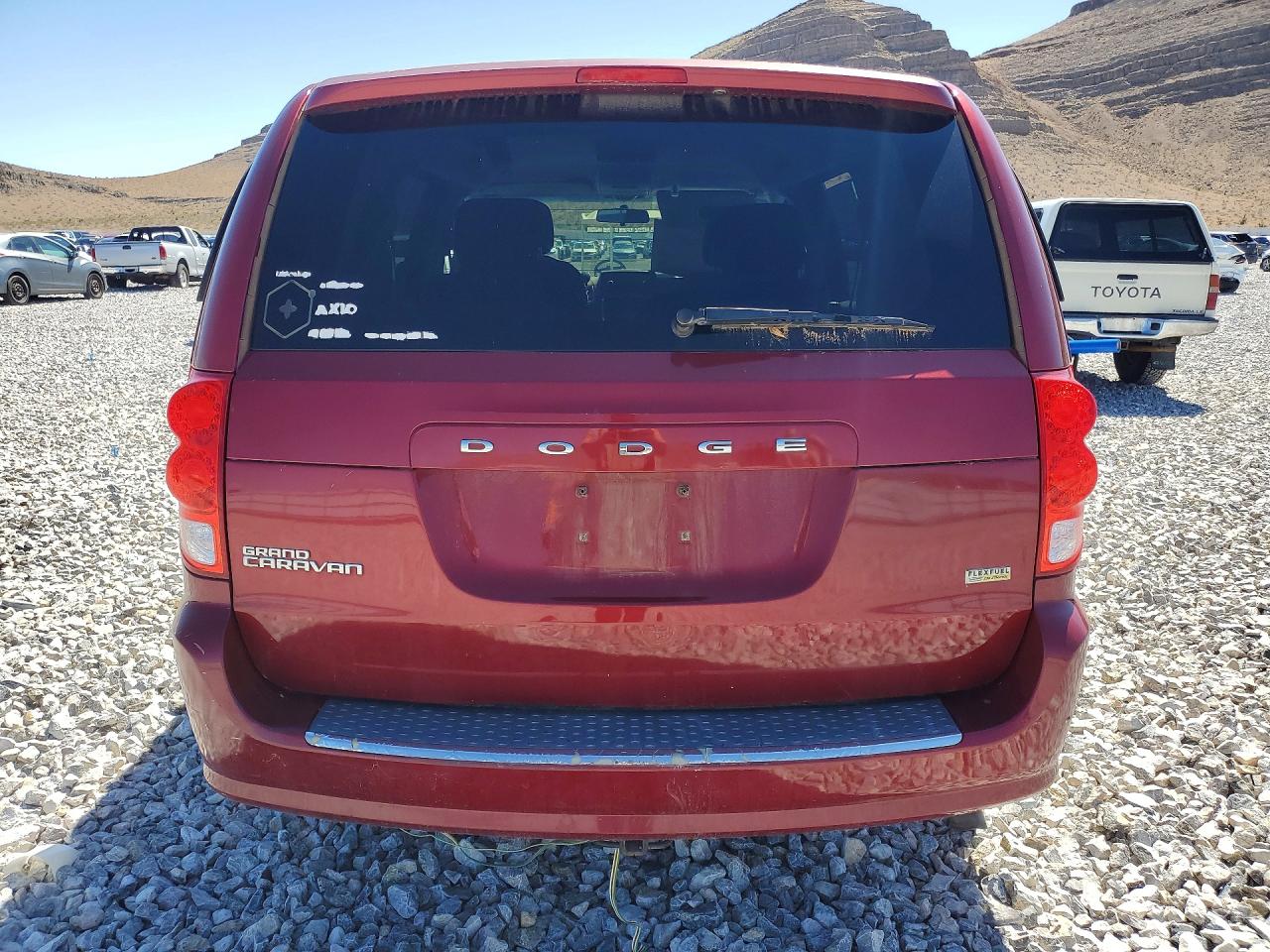2011 DODGE GRAND CARAVAN MAINSTREET photo 6