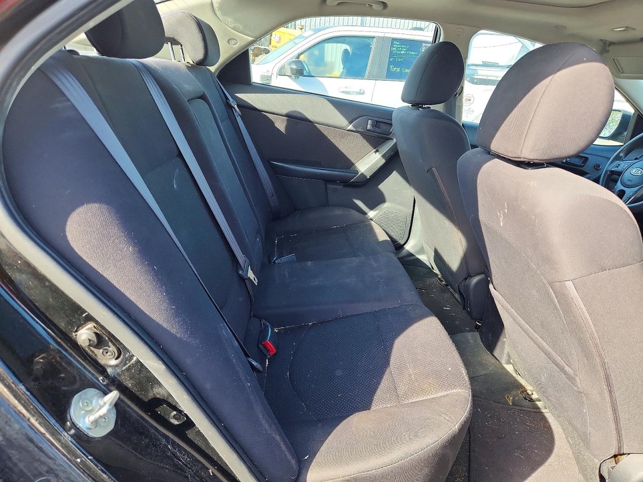 2012 KIA FORTE EX photo 28