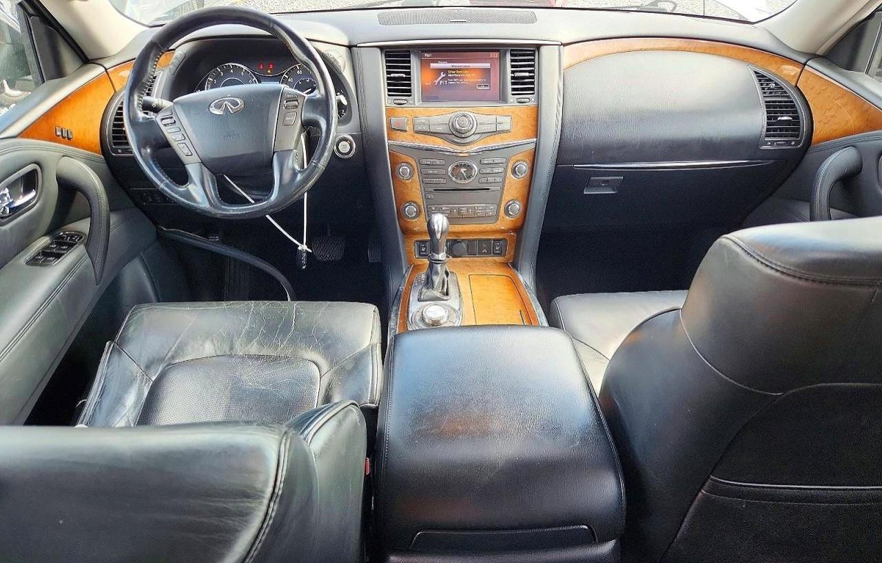 2011 INFINITI QX56 BASE photo 8