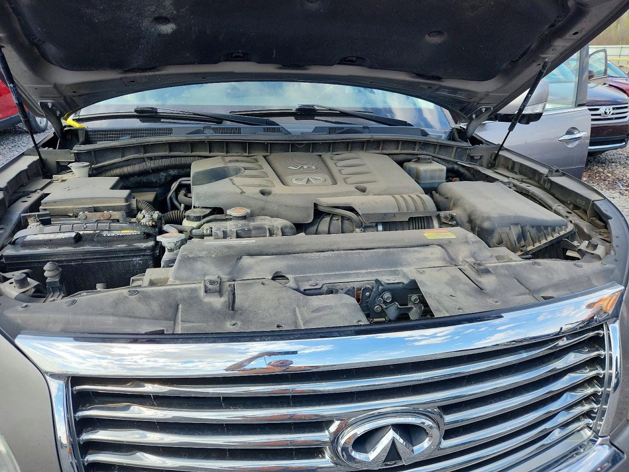 2011 INFINITI QX56 BASE photo 11