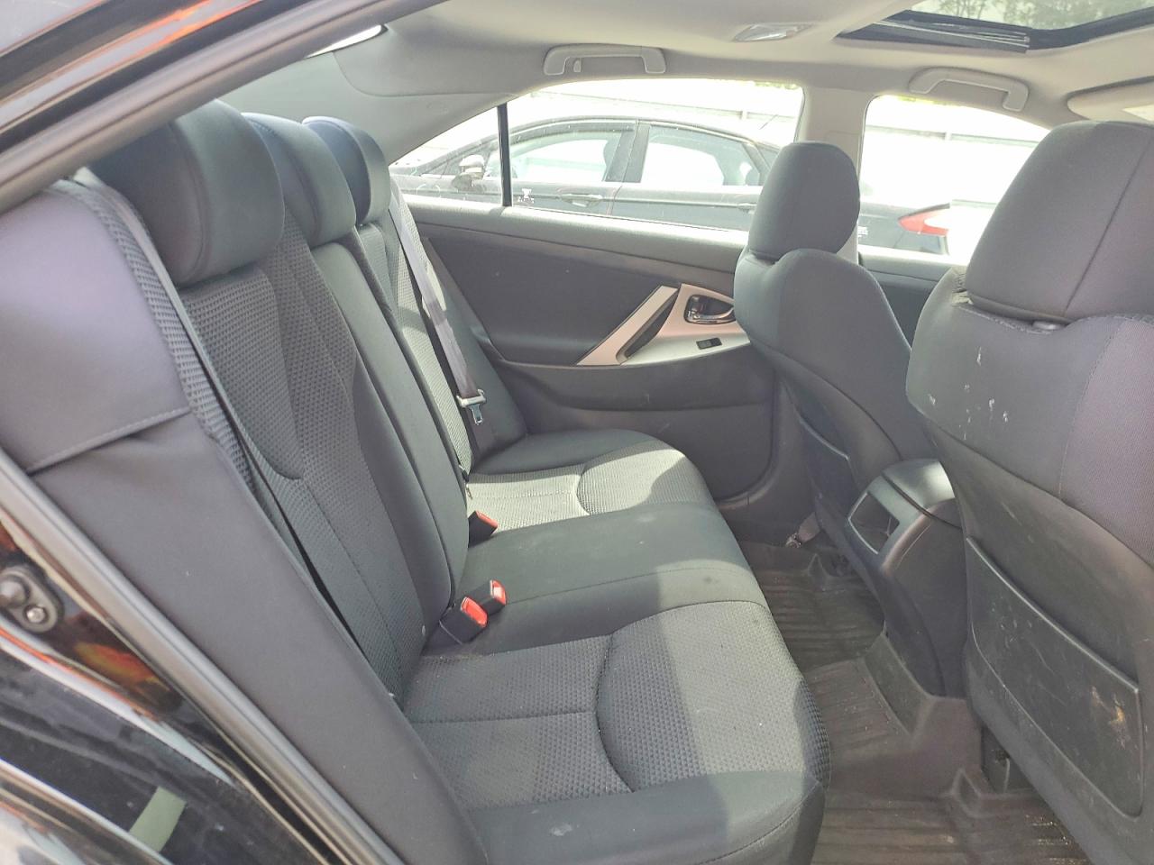 2009 TOYOTA CAMRY SE photo 10