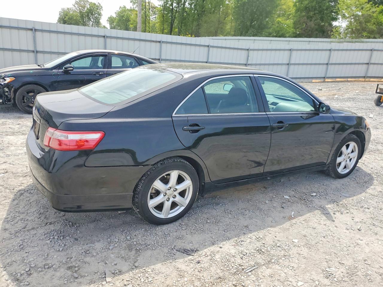 2009 TOYOTA CAMRY SE photo 3