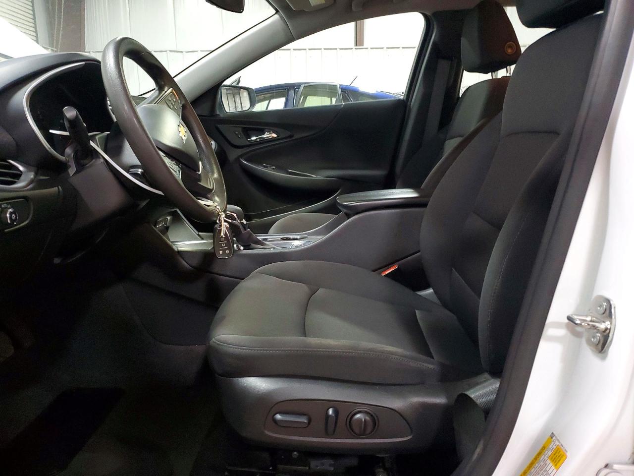 2024 CHEVROLET MALIBU LT photo 13