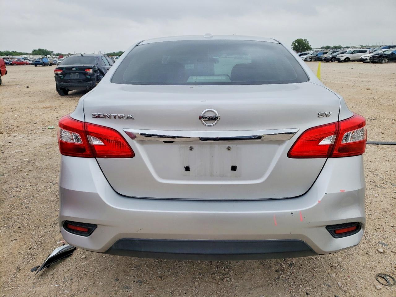 2016 NISSAN SENTRA SV photo 6