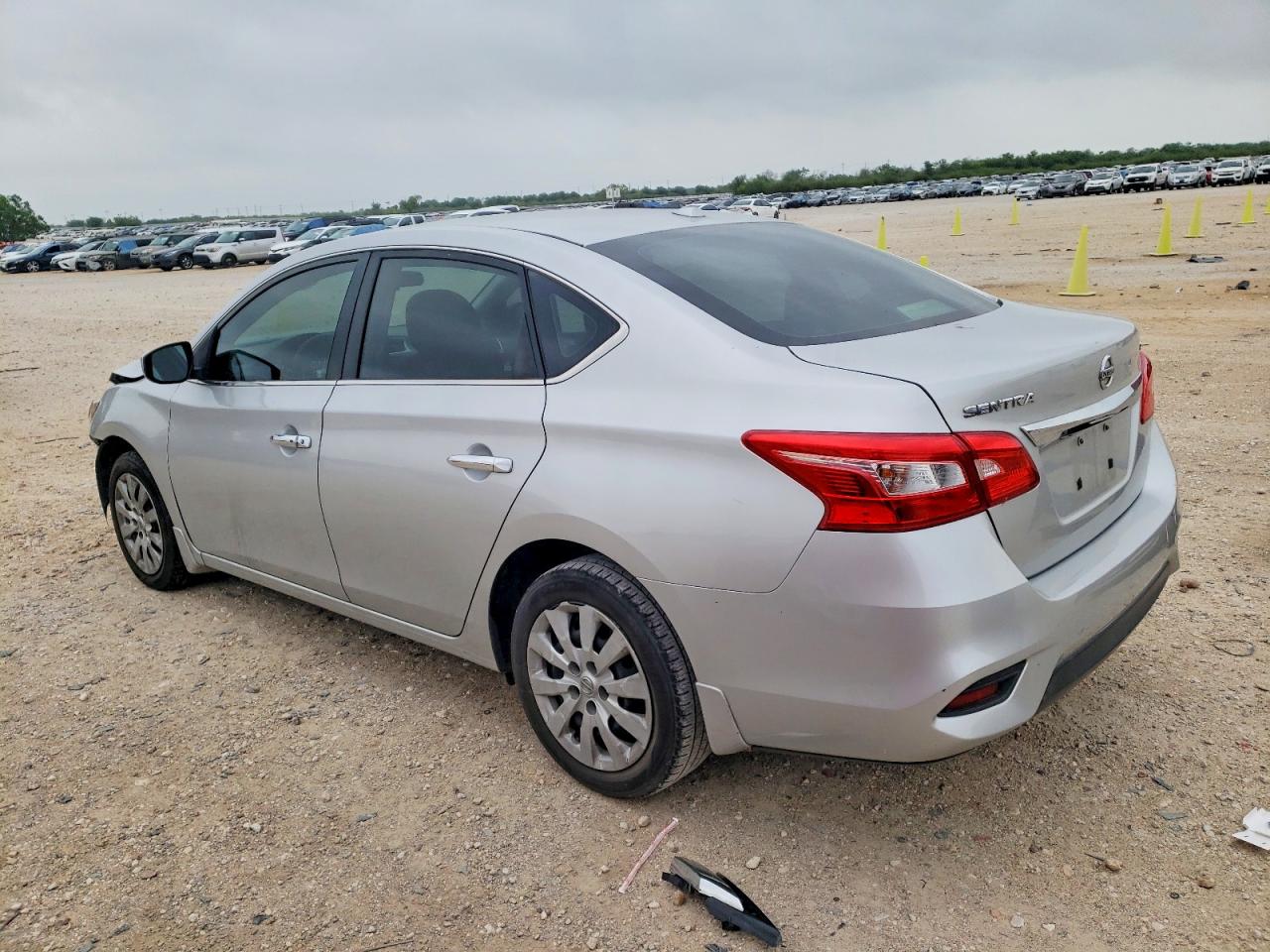 2016 NISSAN SENTRA SV photo 2