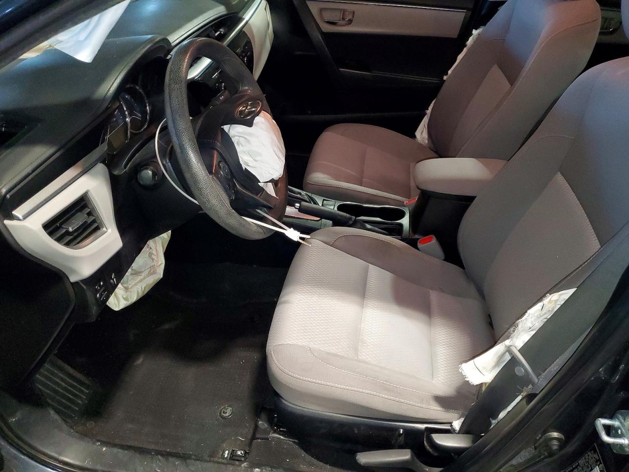 2015 TOYOTA COROLLA LE photo 19