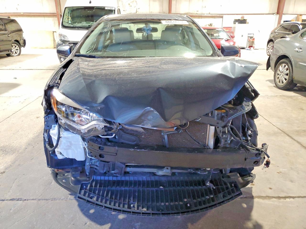 2015 TOYOTA COROLLA LE photo 13