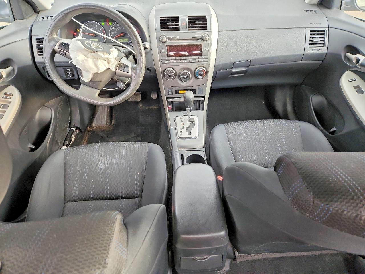 2011 TOYOTA COROLLA S photo 15