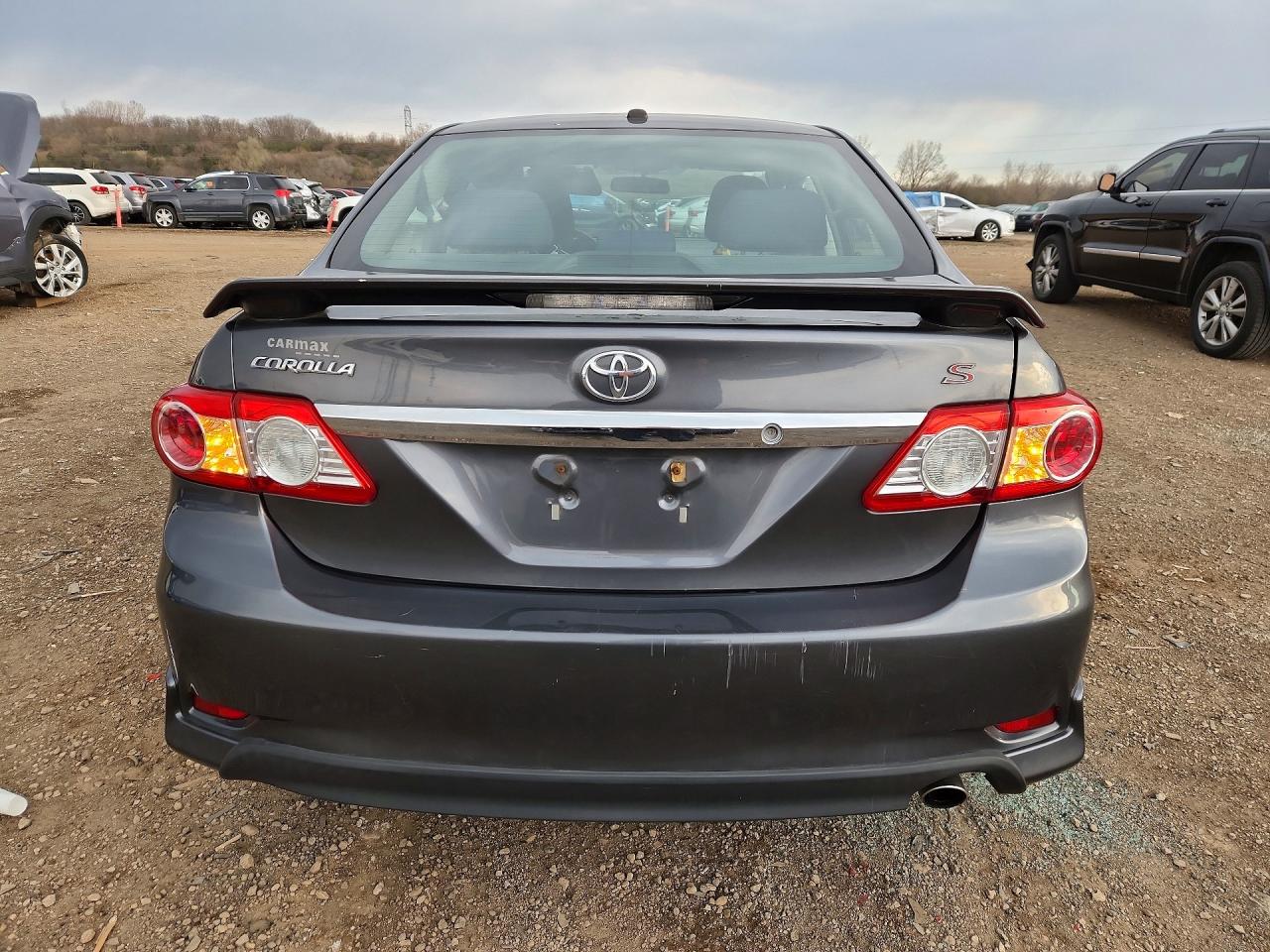 2011 TOYOTA COROLLA S photo 11