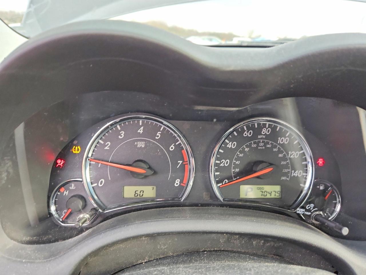 2011 TOYOTA COROLLA S photo 17