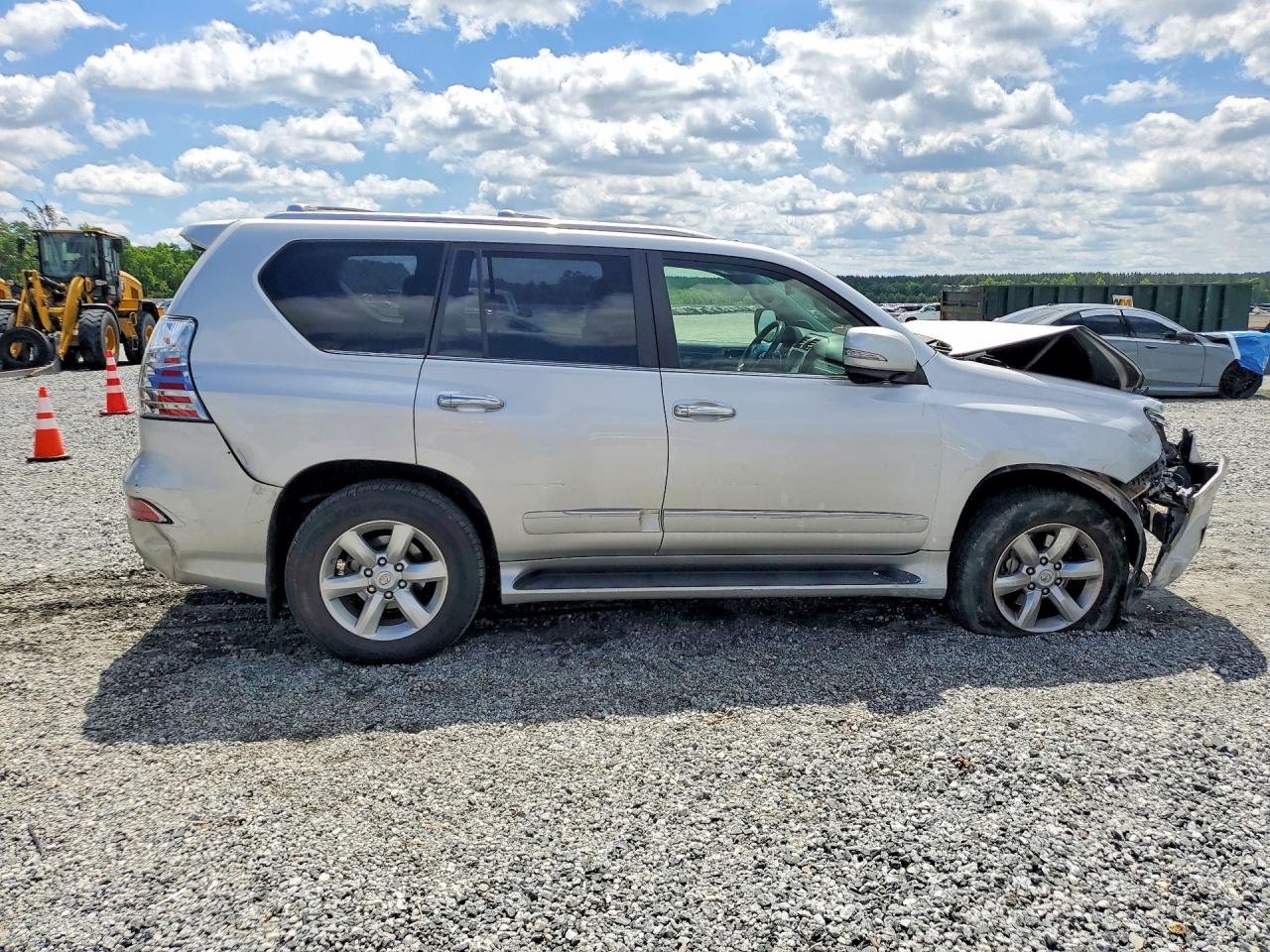 2014 LEXUS GX 460 photo 5