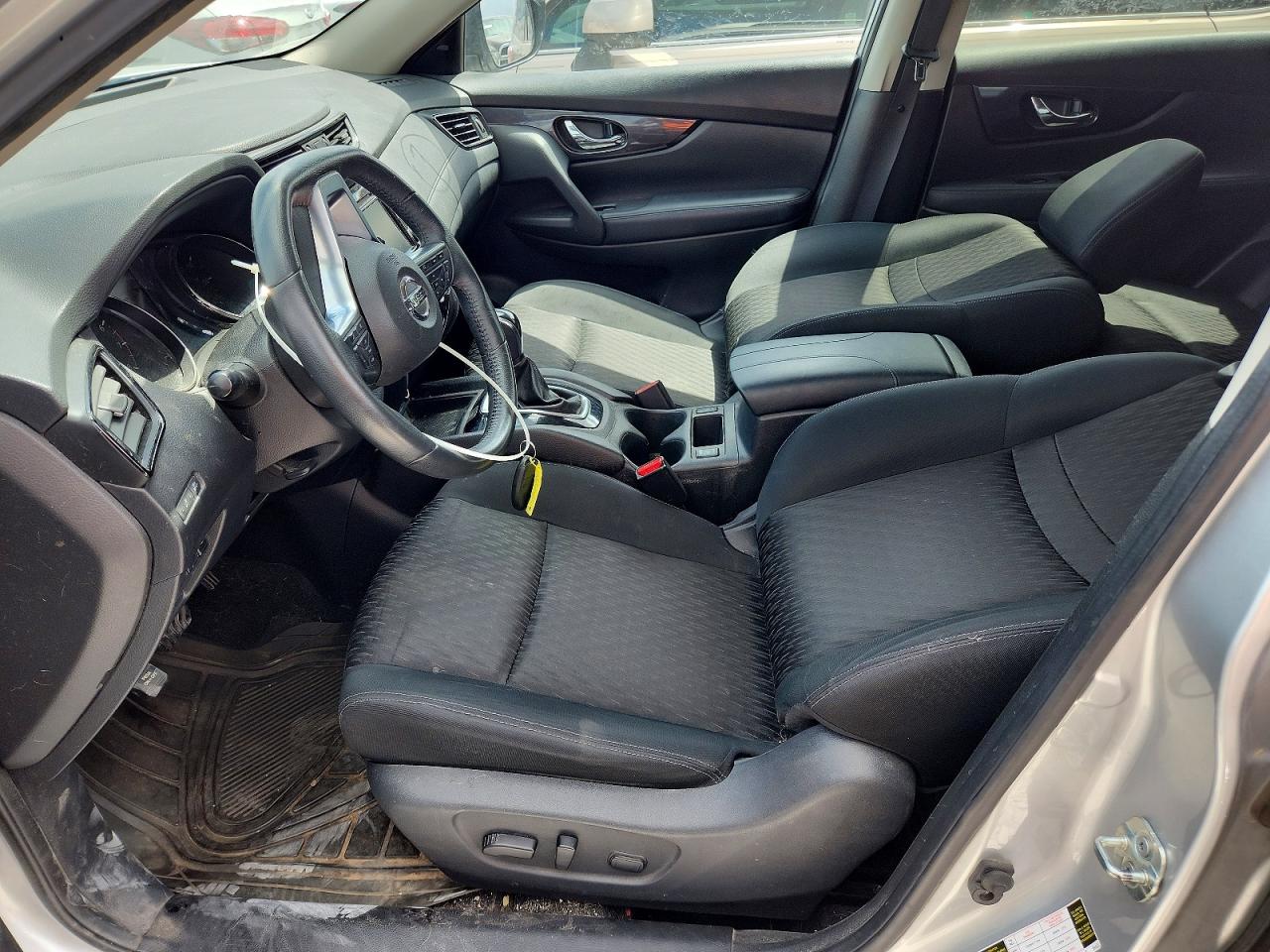 2018 NISSAN ROGUE SV photo 13