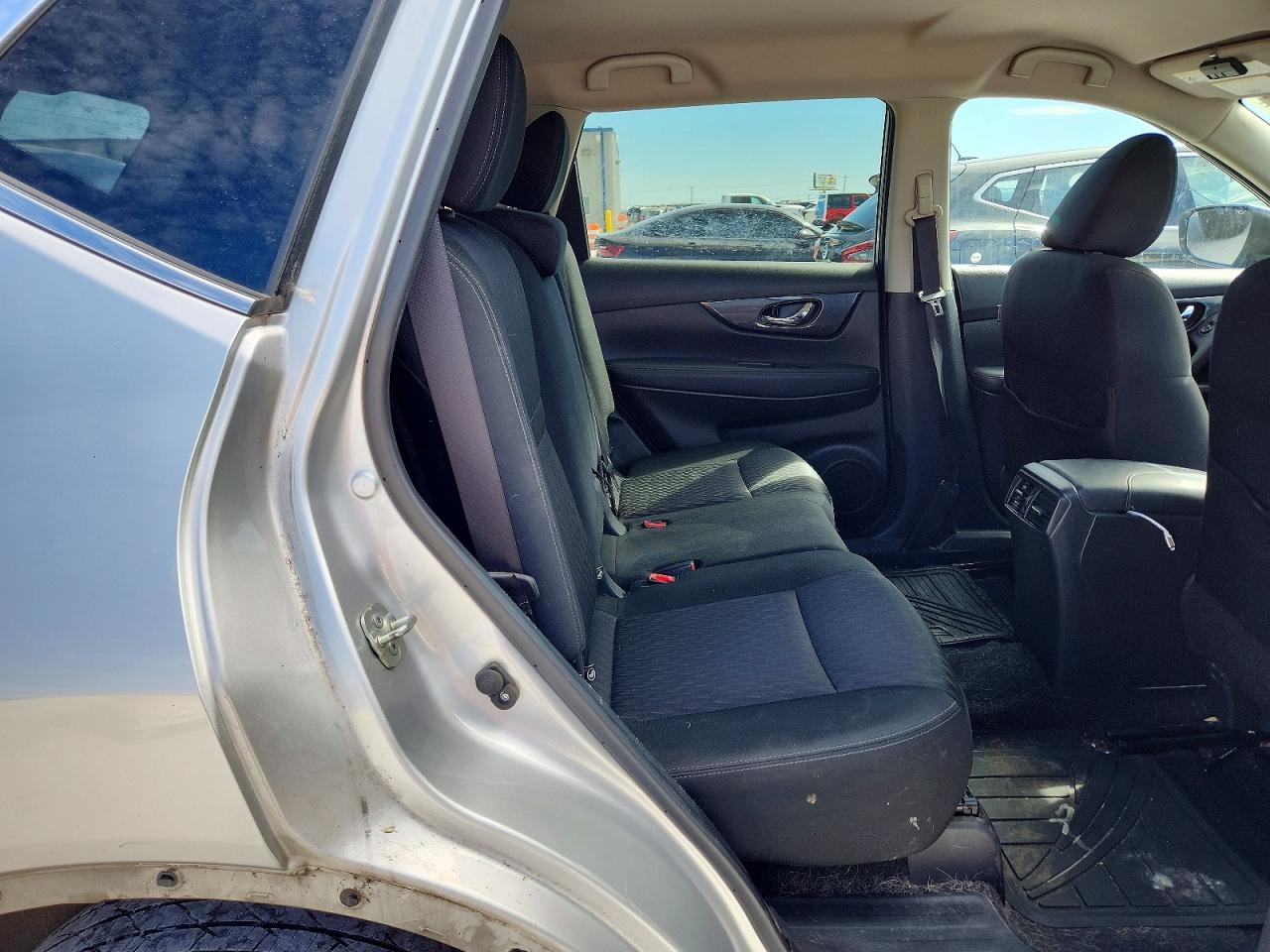 2018 NISSAN ROGUE SV photo 21