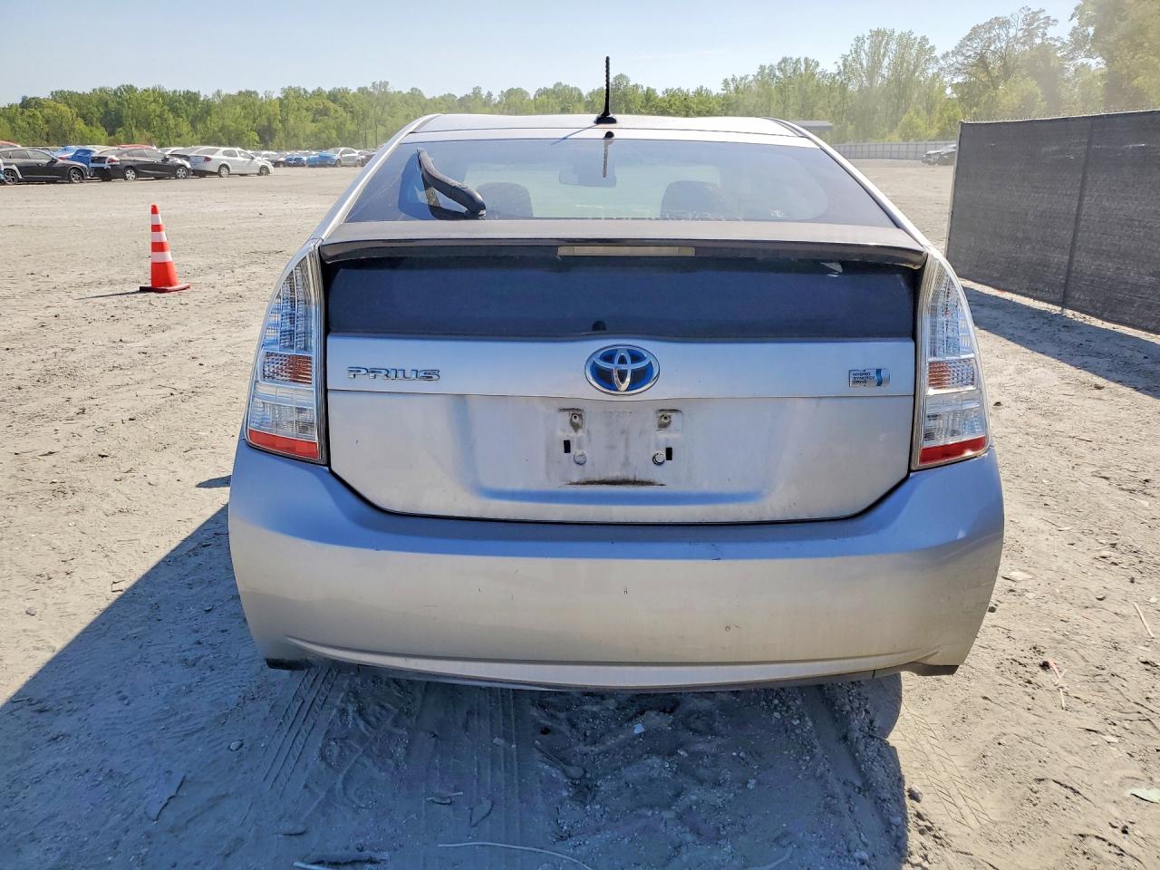 2010 TOYOTA PRIUS II photo 6