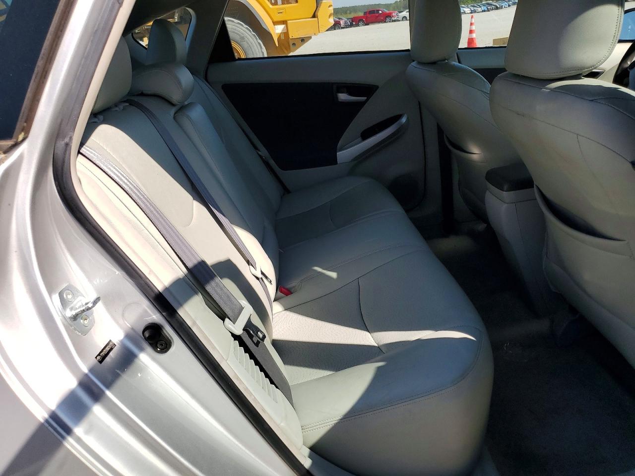 2010 TOYOTA PRIUS II photo 10