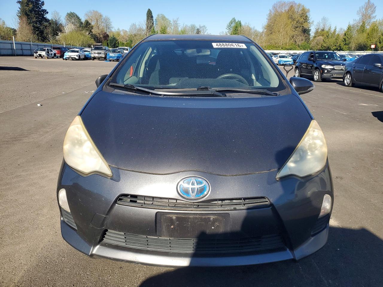 2012 TOYOTA PRIUS C TWO photo 9