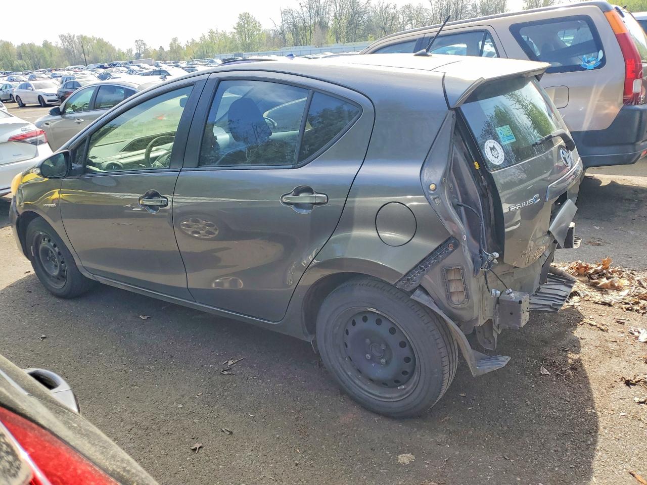 2012 TOYOTA PRIUS C TWO photo 3
