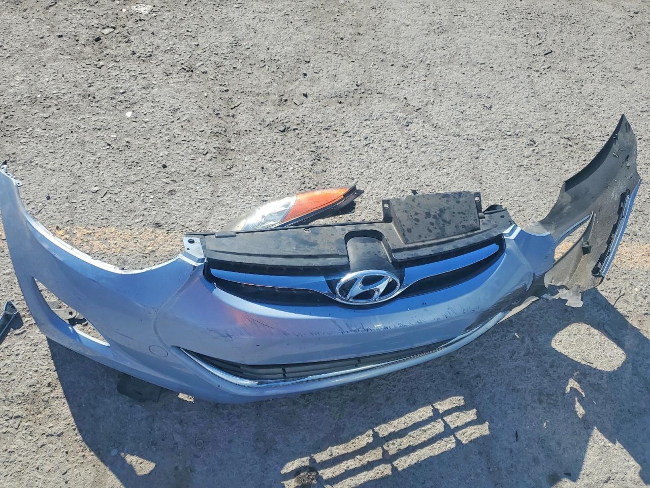 2013 HYUNDAI ELANTRA GLS photo 23