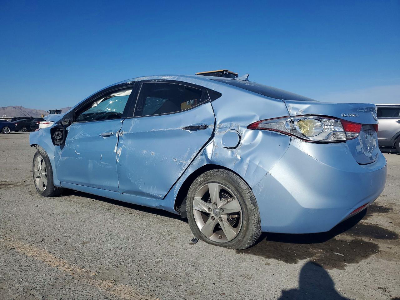 2013 HYUNDAI ELANTRA GLS photo 3