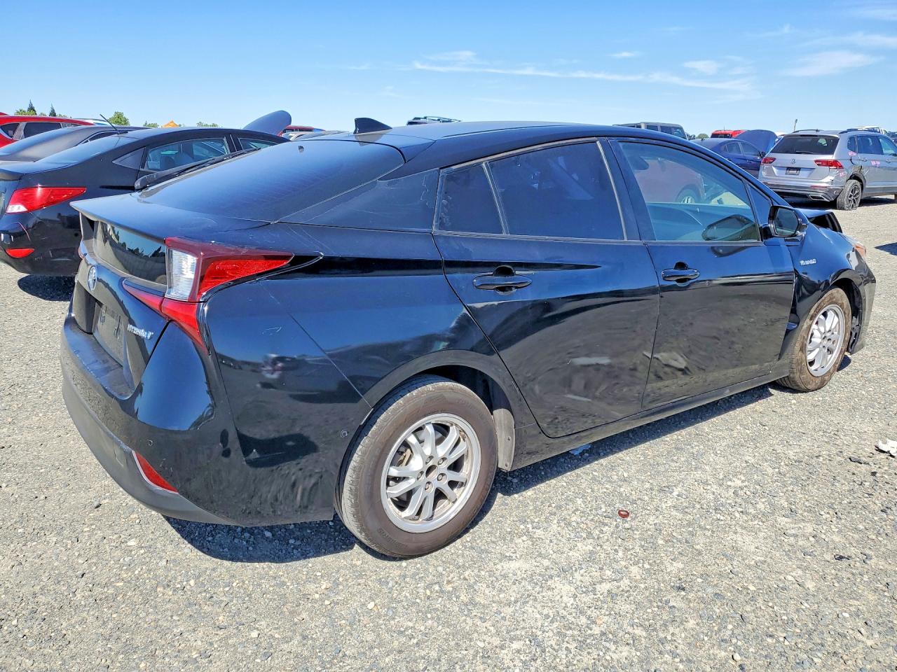 2019 TOYOTA PRIUS LE photo 5