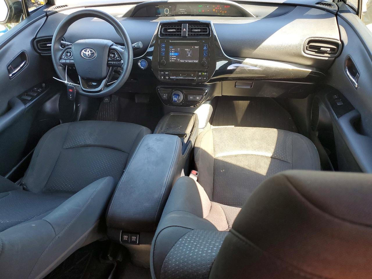 2019 TOYOTA PRIUS LE photo 15