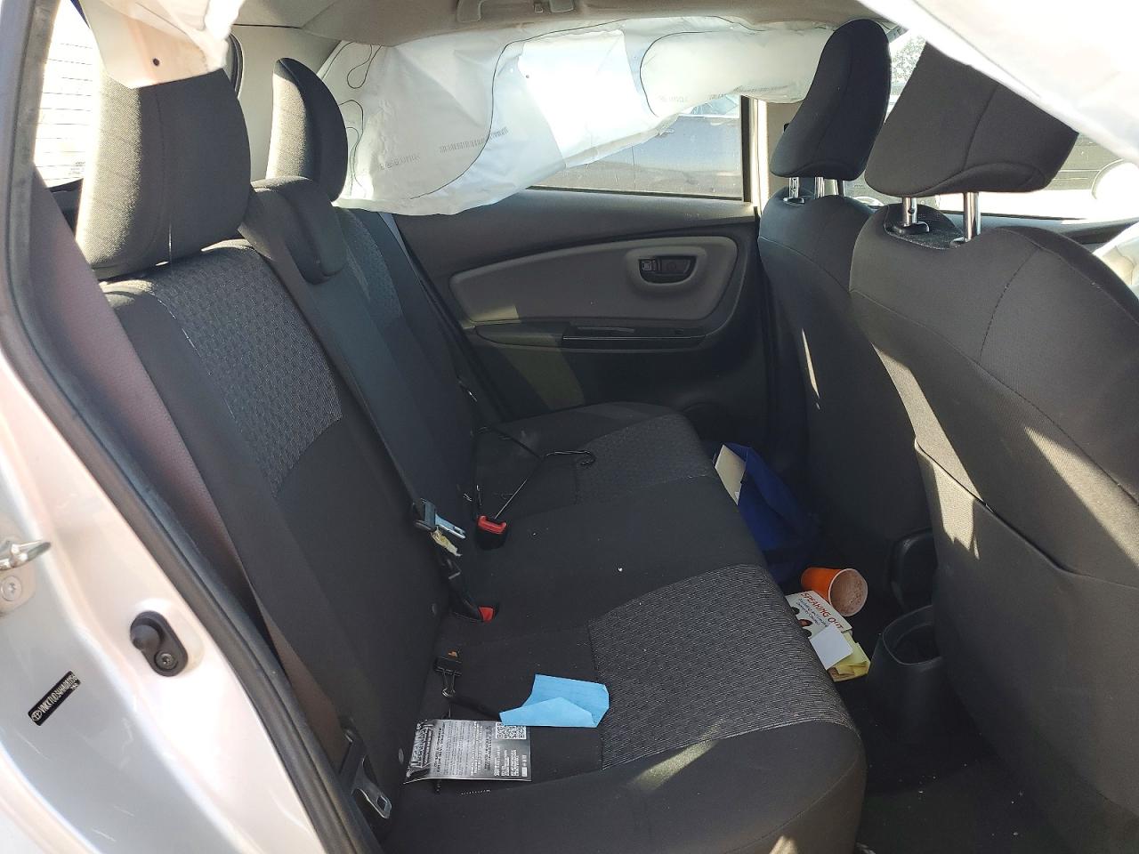 2017 TOYOTA YARIS 5-DOOR L FLEET photo 10