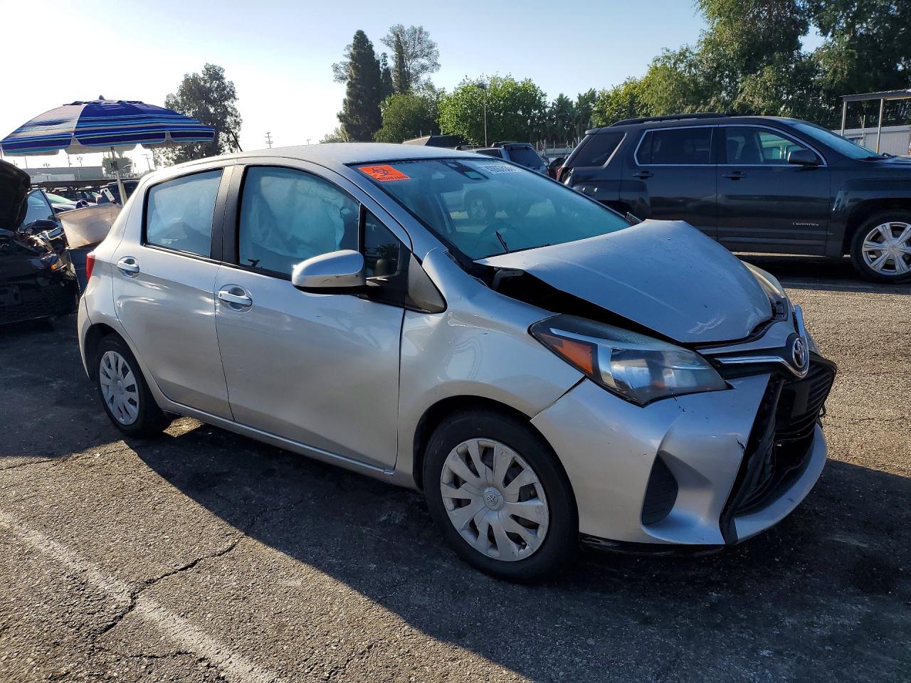 2017 TOYOTA YARIS 5-DOOR L FLEET photo 4