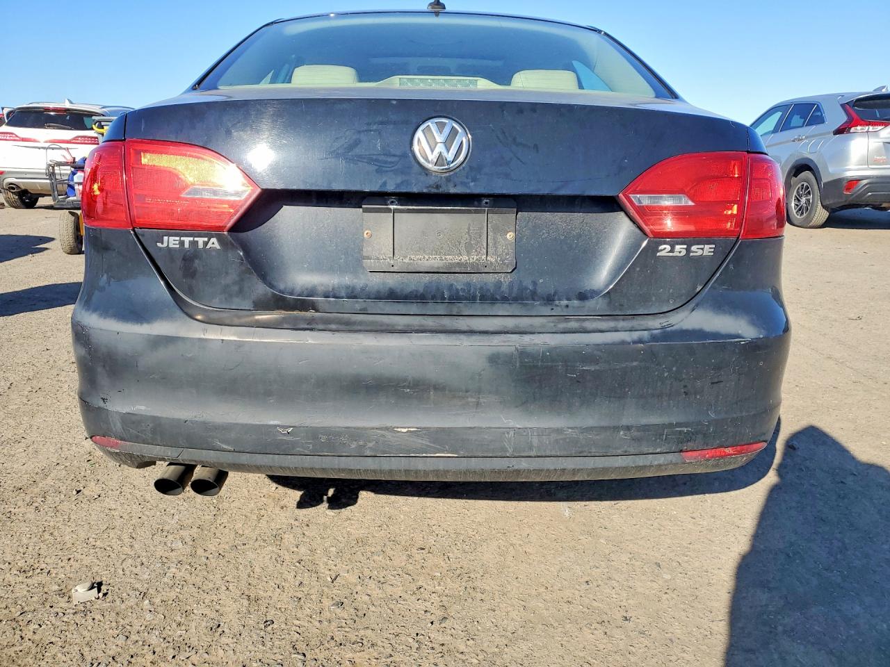 2011 VOLKSWAGEN JETTA SE photo 6