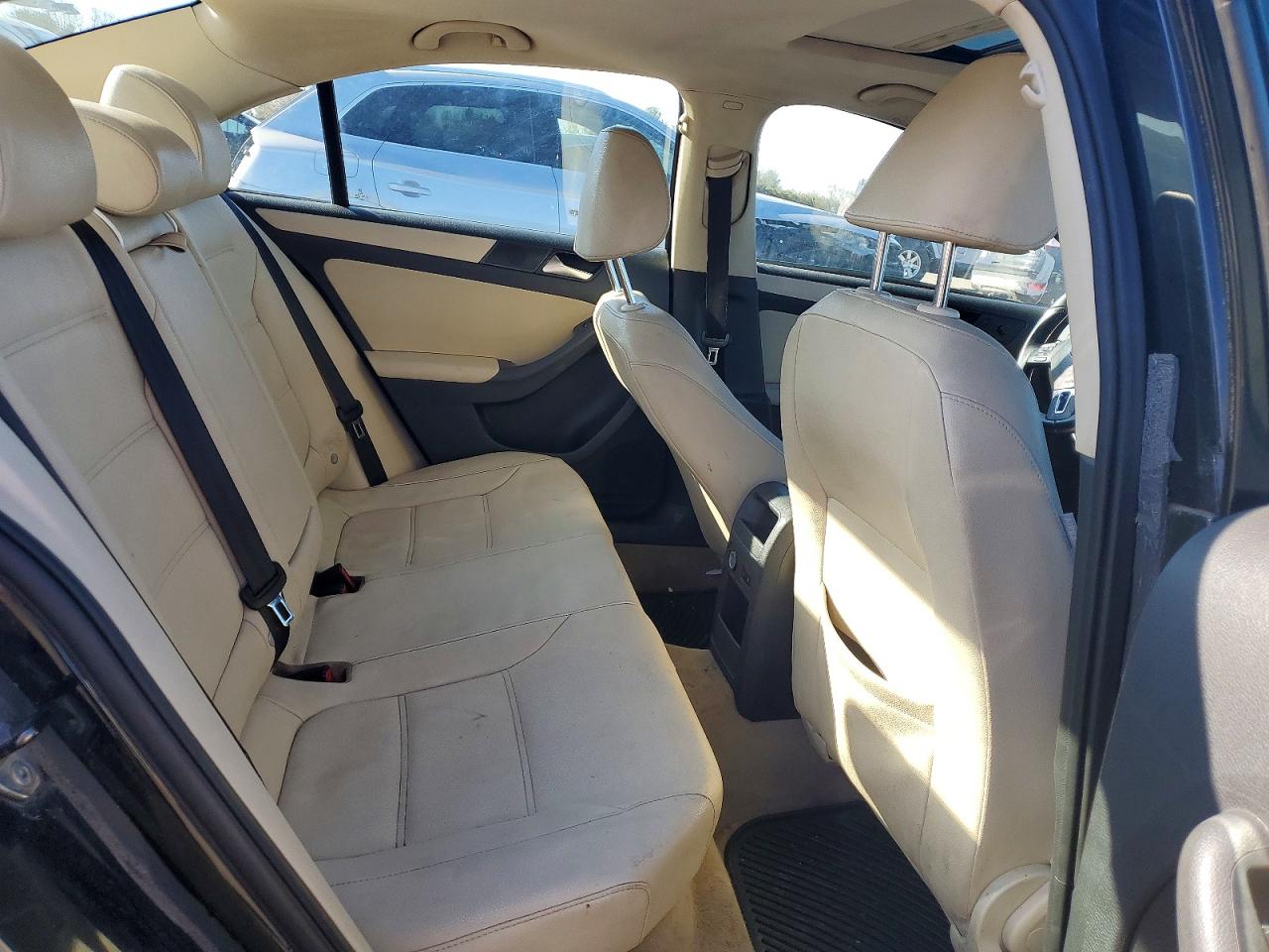 2011 VOLKSWAGEN JETTA SE photo 10