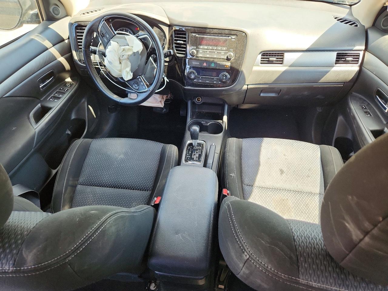 2016 MITSUBISHI OUTLANDER ES photo 15