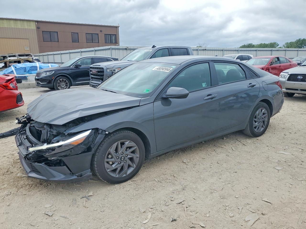 2024 HYUNDAI ELANTRA