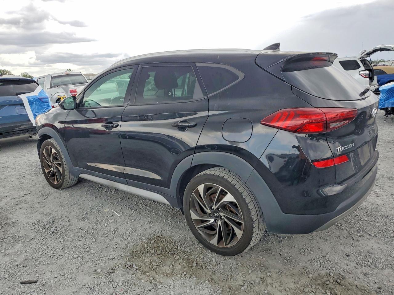 2020 HYUNDAI TUCSON SPORT photo 3