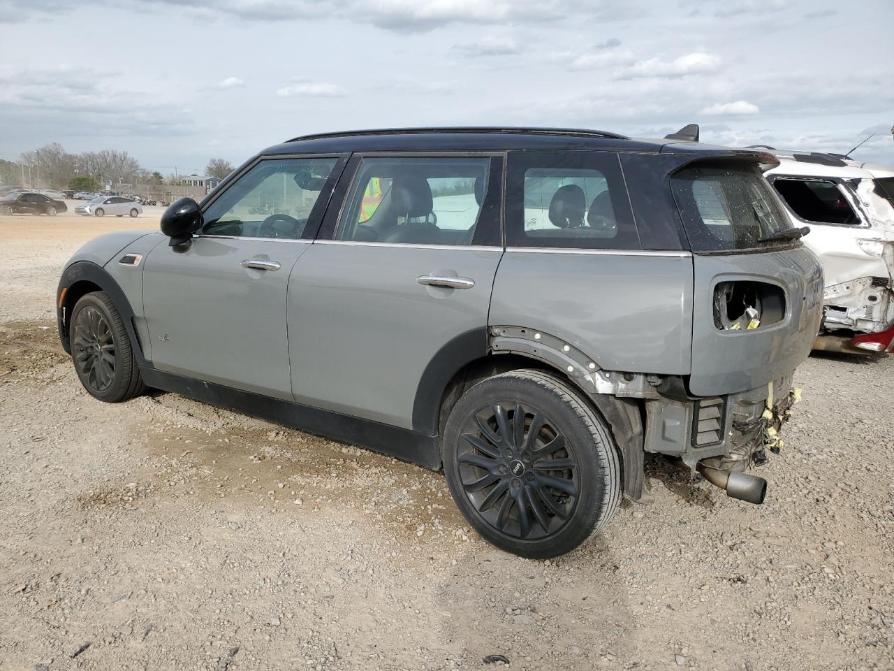 2017 MINI COOPER CLUBMAN ALL4 photo 2
