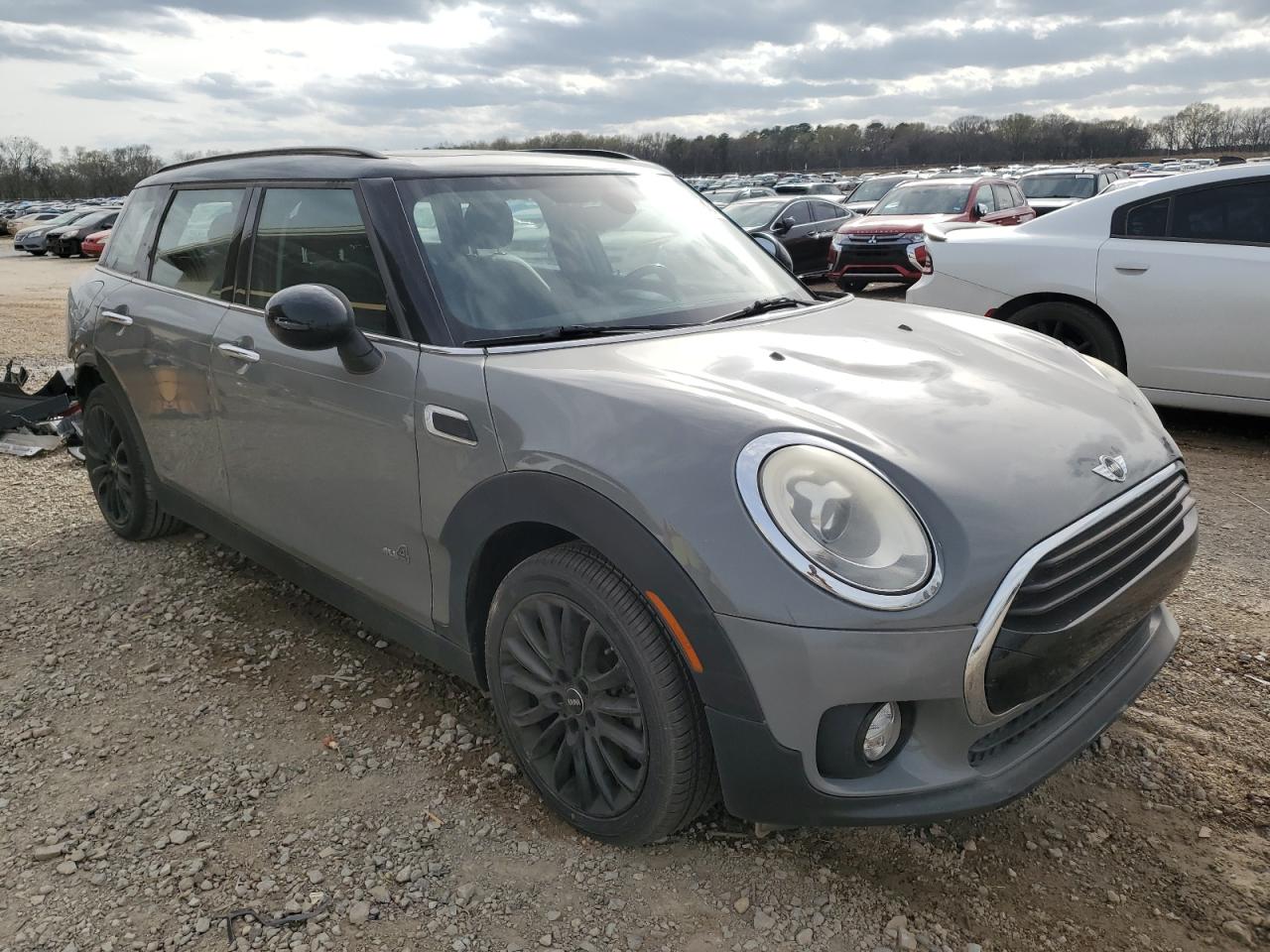 2017 MINI COOPER CLUBMAN ALL4 photo 4