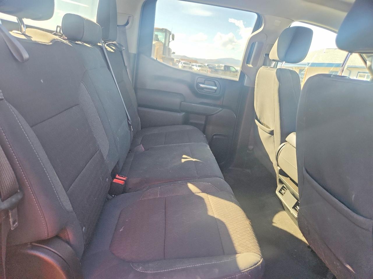 2020 CHEVROLET SILVERADO K1500 LT photo 28