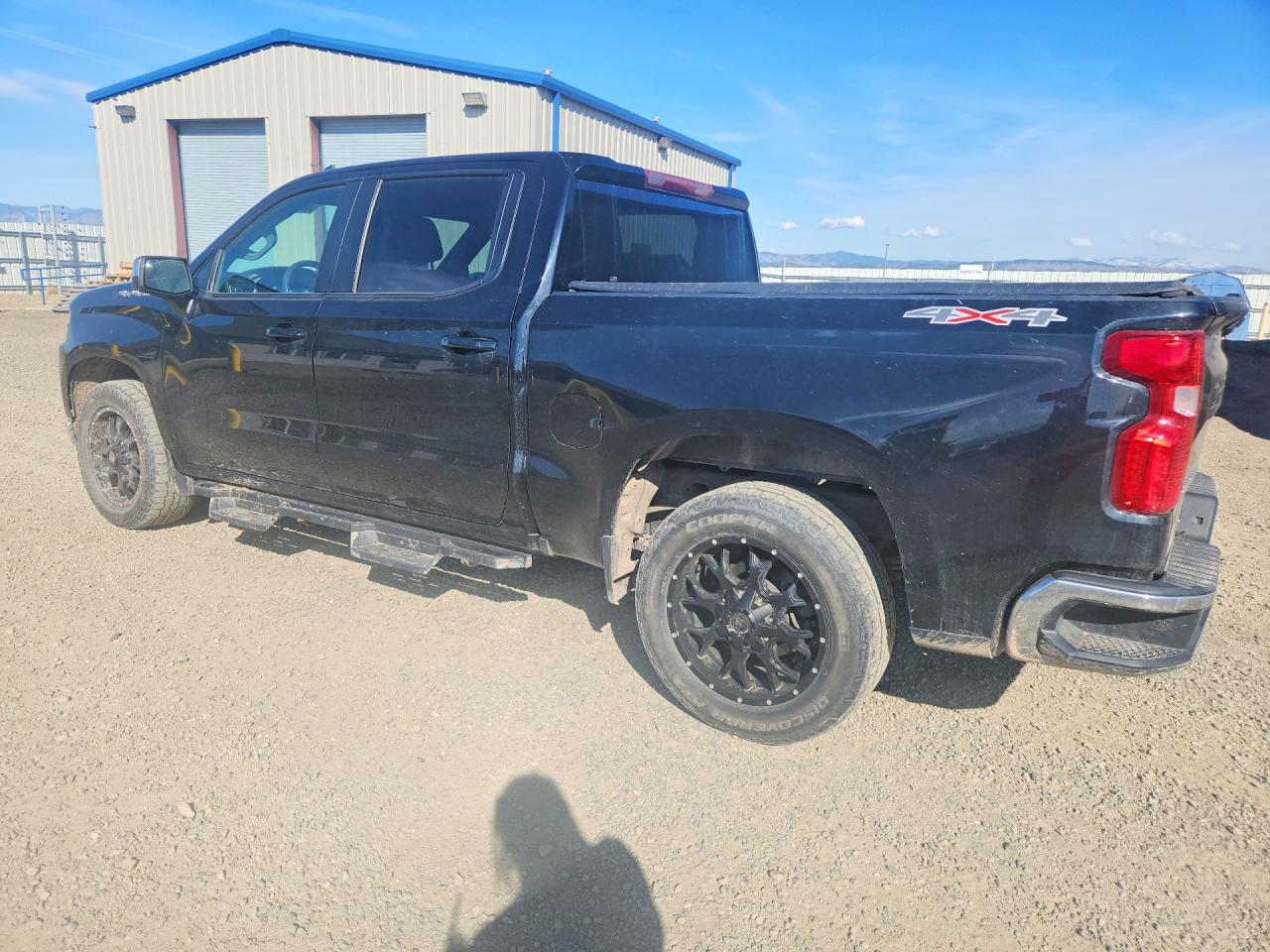 2020 CHEVROLET SILVERADO K1500 LT photo 4