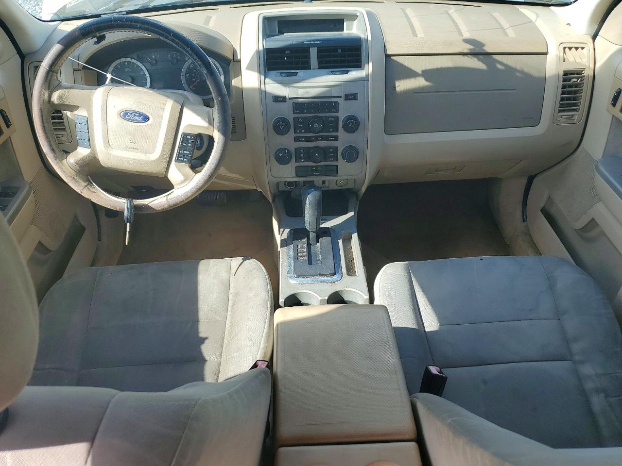 2011 FORD ESCAPE XLT photo 15