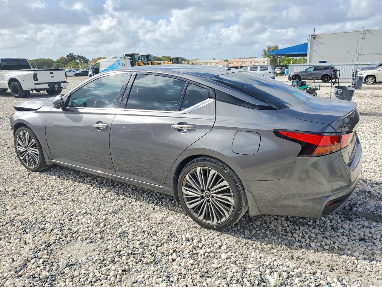 2024 NISSAN ALTIMA 2.5 SL photo 4