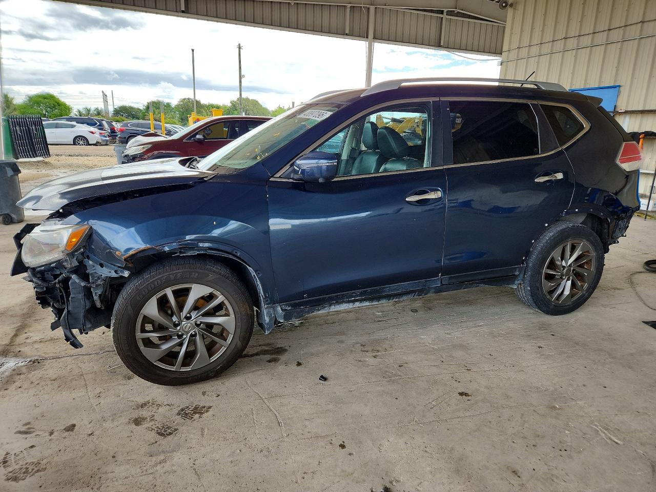 2016 NISSAN ROGUE