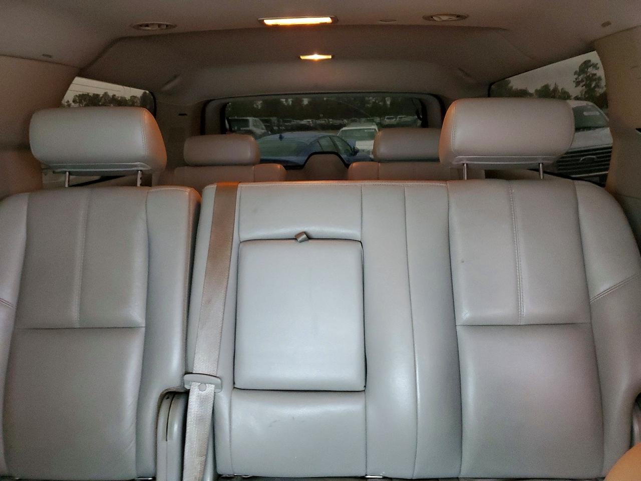 2008 CHEVROLET SUBURBAN K1500 LS photo 28