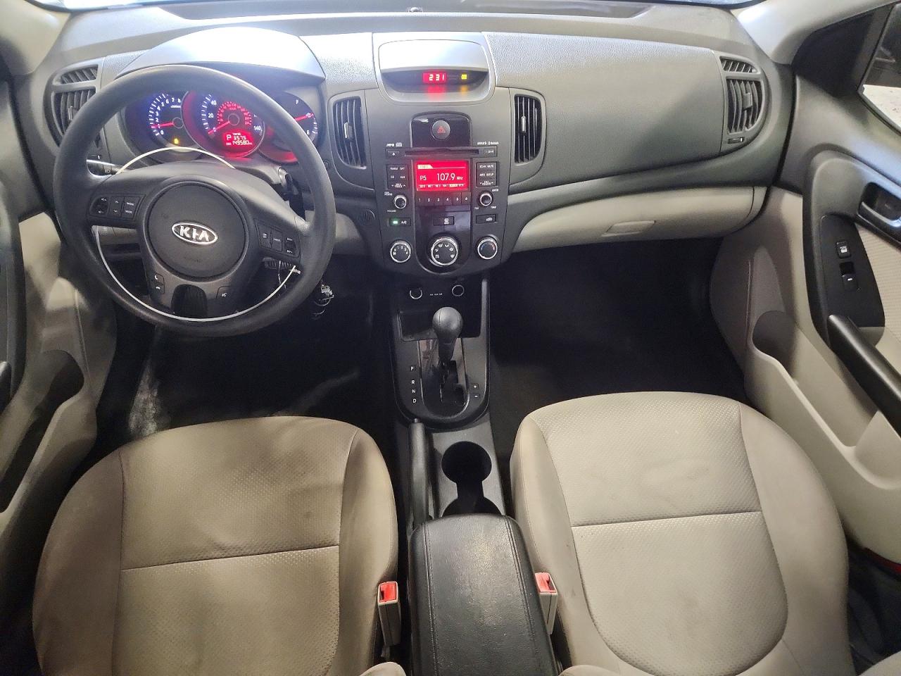 2010 KIA FORTE EX photo 15