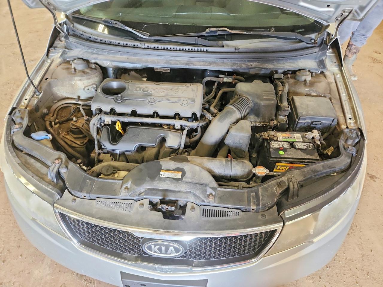 2010 KIA FORTE EX photo 21