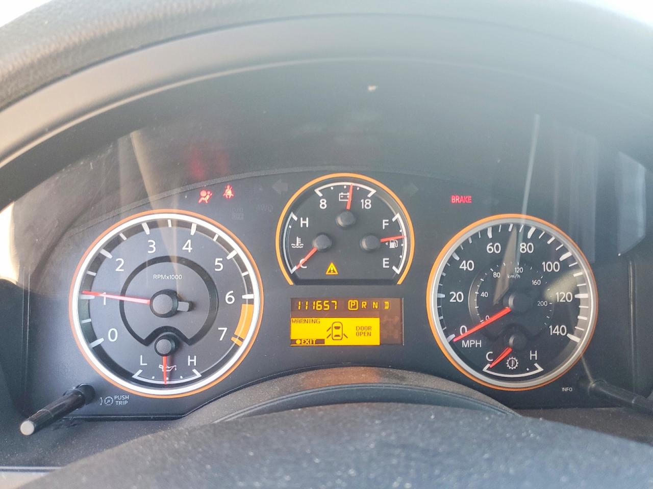 2015 NISSAN ARMADA SV photo 9