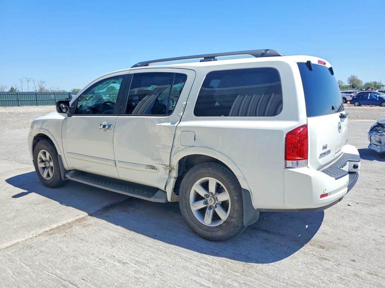 2015 NISSAN ARMADA SV photo 2