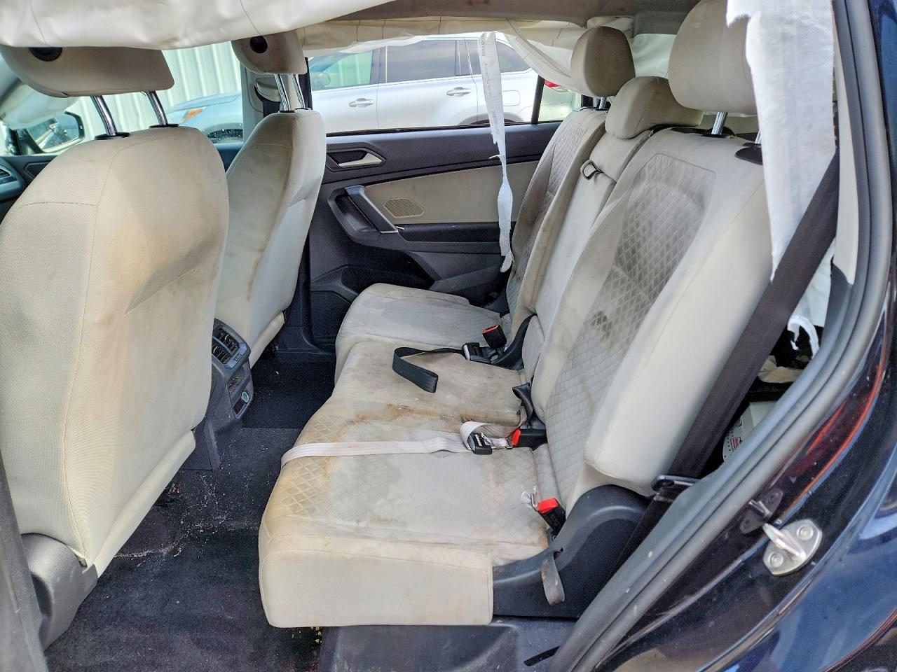 2020 VOLKSWAGEN TIGUAN S photo 31